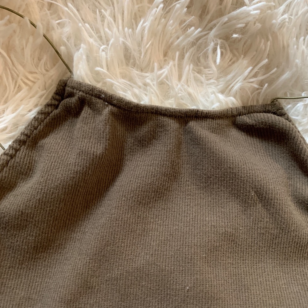 NWOT Brandy Melville Crop Top - Picture 2 of 6